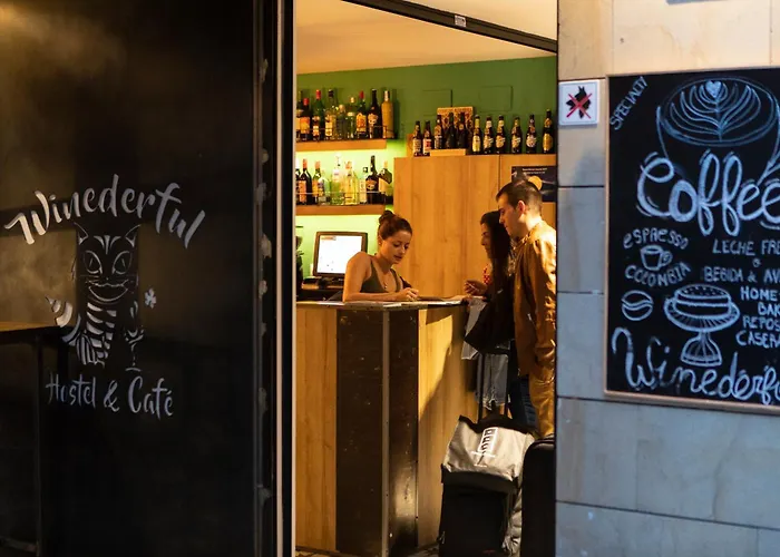 Winederful Hostel & Cafe Logrono
