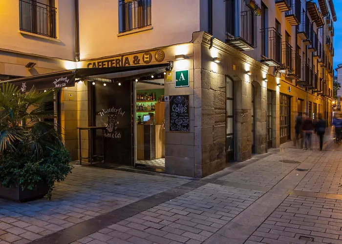 Winederful Hostel & Cafe Logrono