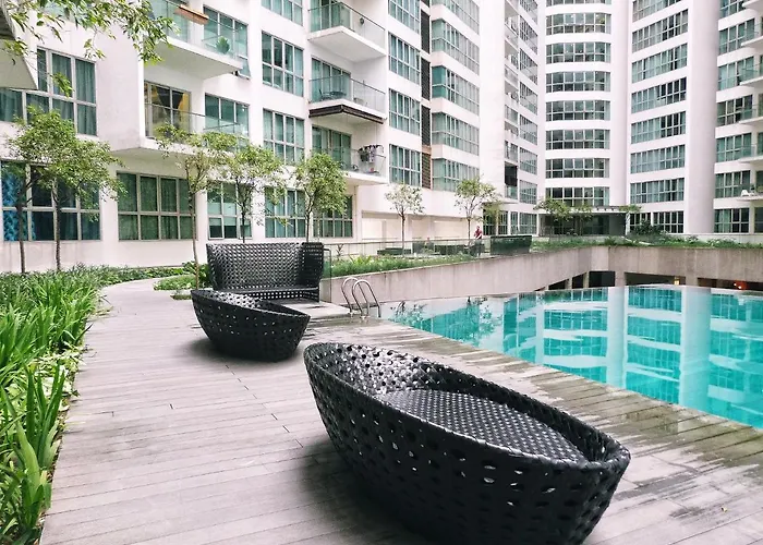 Regalia Skypool Klcc Hostel Kuala Lumpur