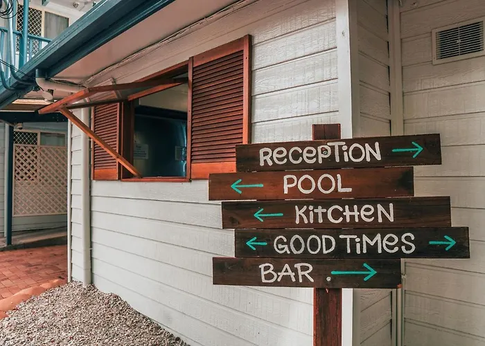 Budds In Surfers Backpackers Gold Coast