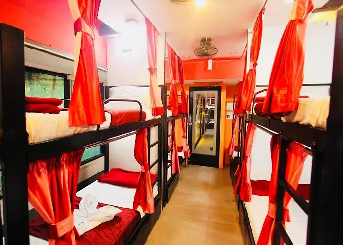 Town Hostel Mumbai - Ac Dormitory